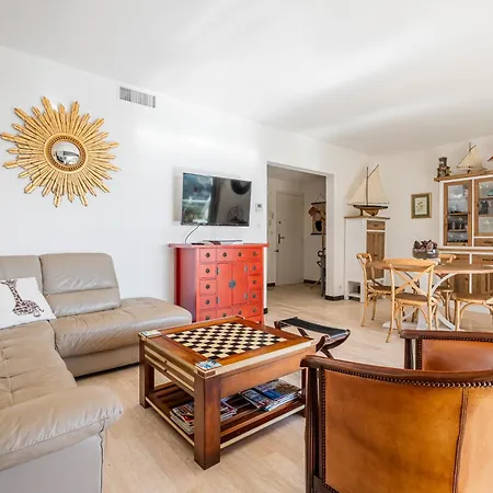 Les Hesperides Par Dodo A Apartment *